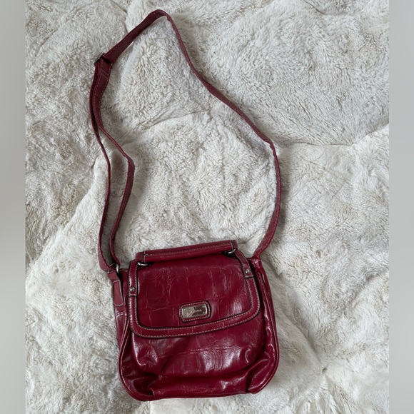 Strada glossy red burgundy crossbody purse cute size and color -adjustable strap - Picture 2 of 8